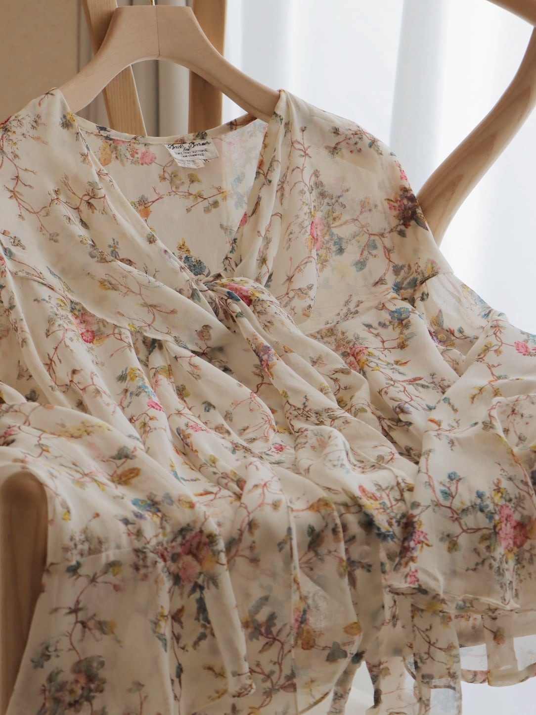 ●70-80s made in INDIA flower design sheer bowtie long sleeve blouse