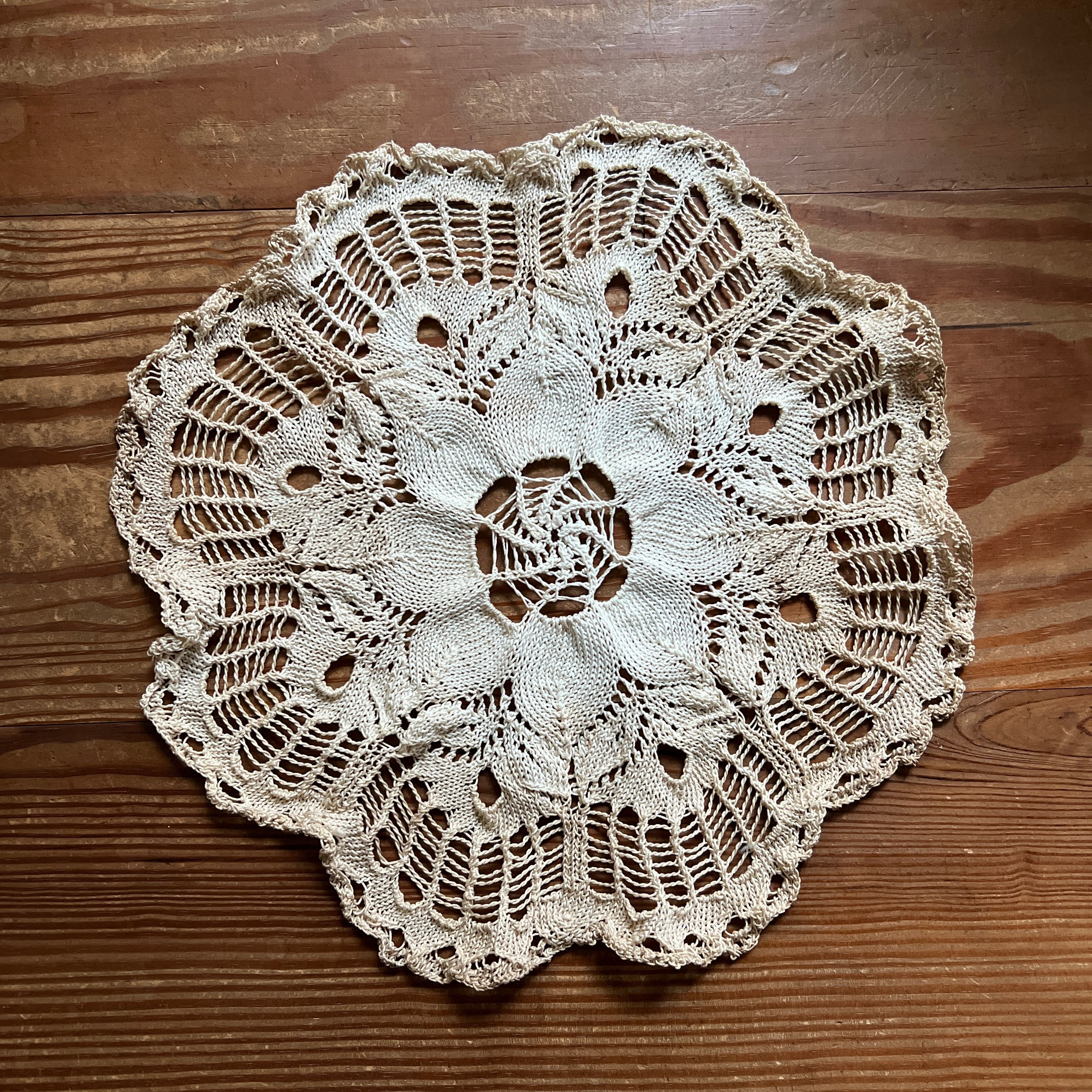 古いレース(E)ドイリー フランスアンティーク ヴィンテージ