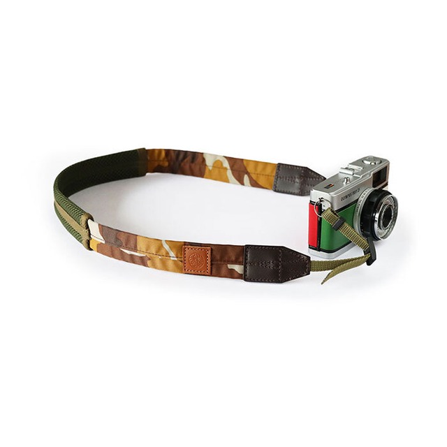 カメラストラップ：camouflage +cushion camera strap |デザート +オリーブ メッシュクッション