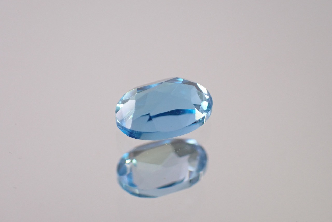 スイスブルートパーズ　0.67ct　[E10-22]