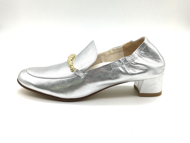 Spiral-bit loafers / Silver（500SV）