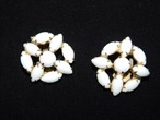 白色イヤリング(ビンテージ) vintage earrings