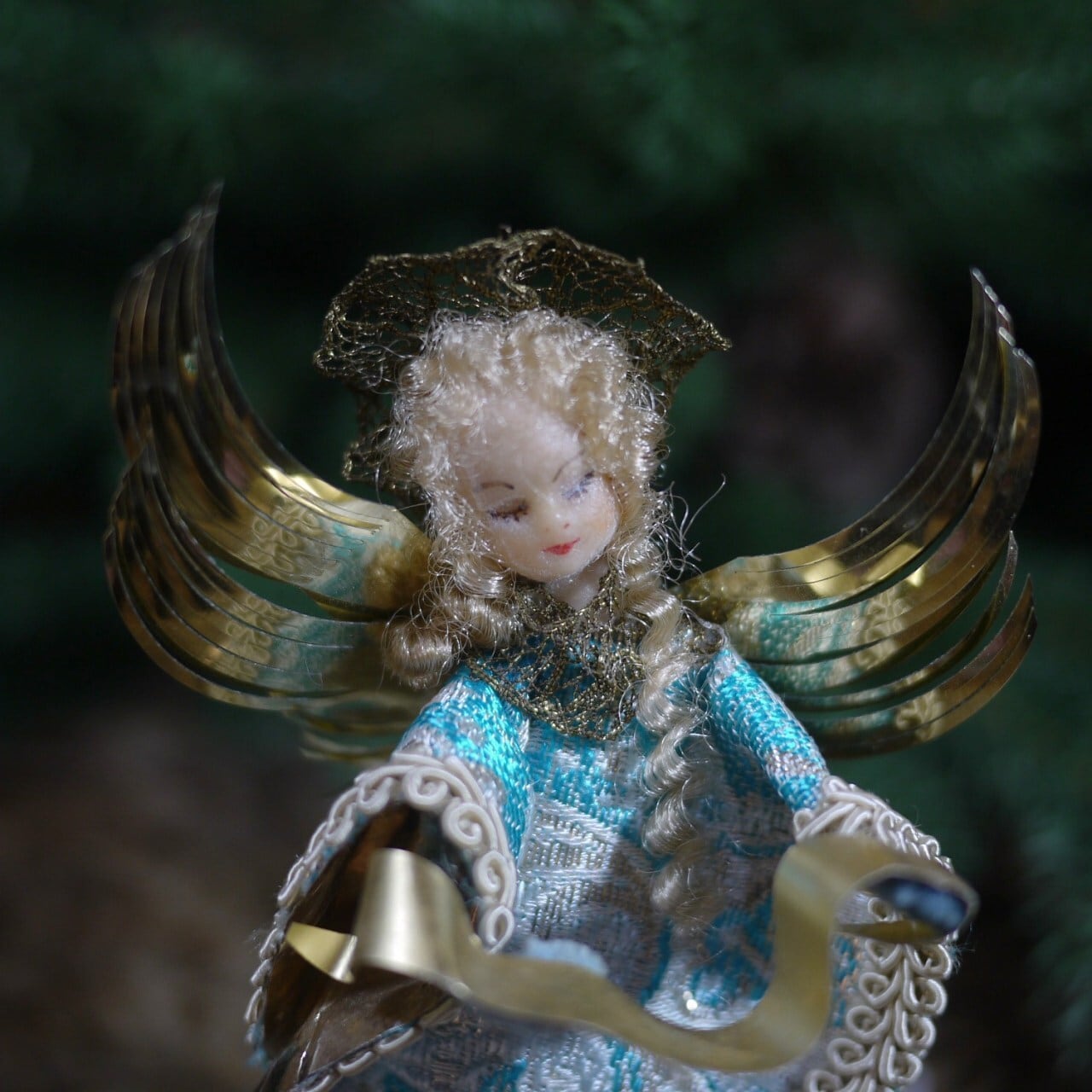 クリスマスツリートッパー 空色ケープの天使 ドイツ