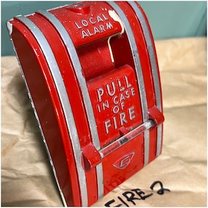 Fire Alarm Pull Station Vtg. 2