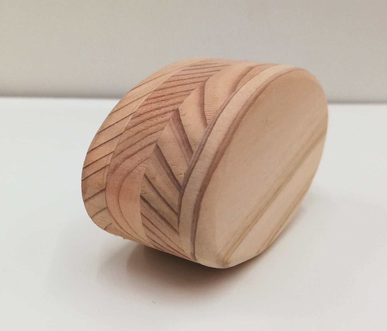 木のおもちゃ(楕円形) | mo-guz (モーグズ)