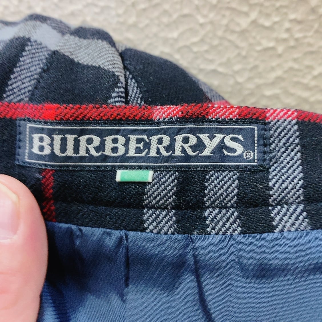 Burberry Black Labelナイロン×レザー 黒×グレー チェック柄+apple-en.jp