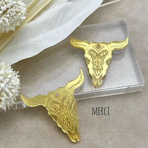 アクリルバッファローゴールドデザインチャーム