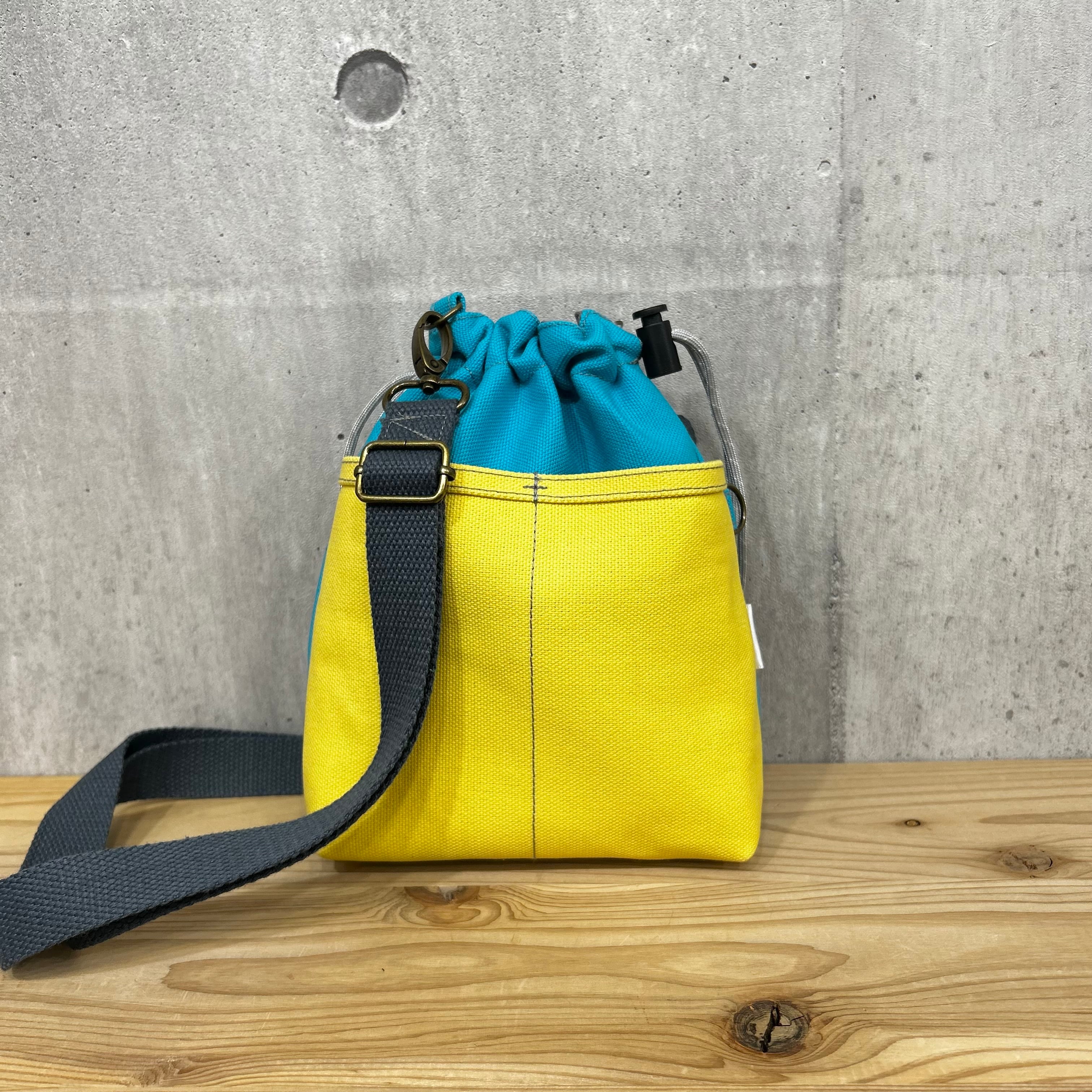 -* 2WAY巾着ショルダー *- 横Dカン付き【スカイブルー×バニラ】