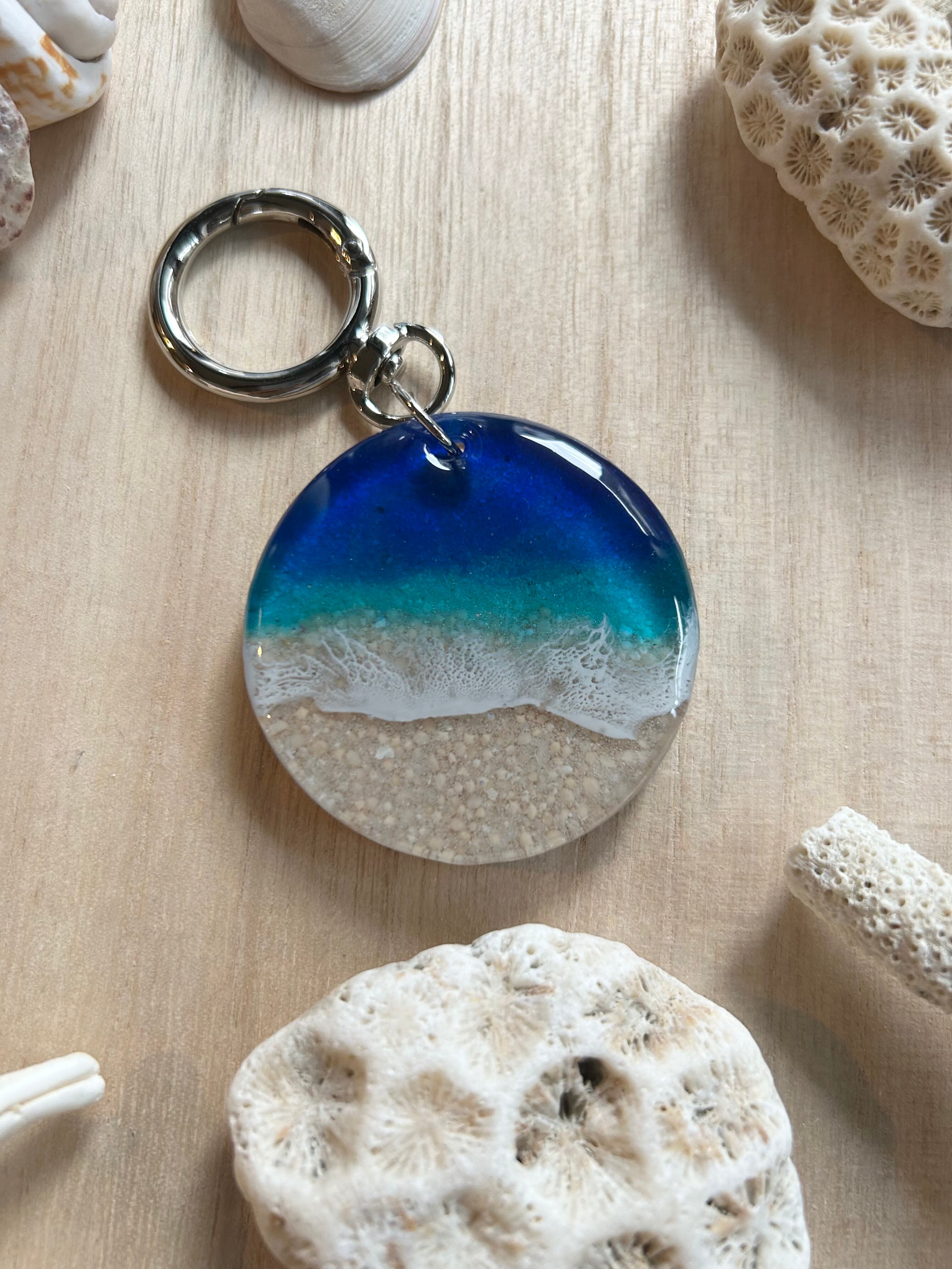 本翡翠ペンダント　k18 蓮花　グァテマラ産　氷種ヒスイ　小さめ天然石 可愛い 日本各地で産出される貴重な石 日本の石 翡翠 国石 お守り