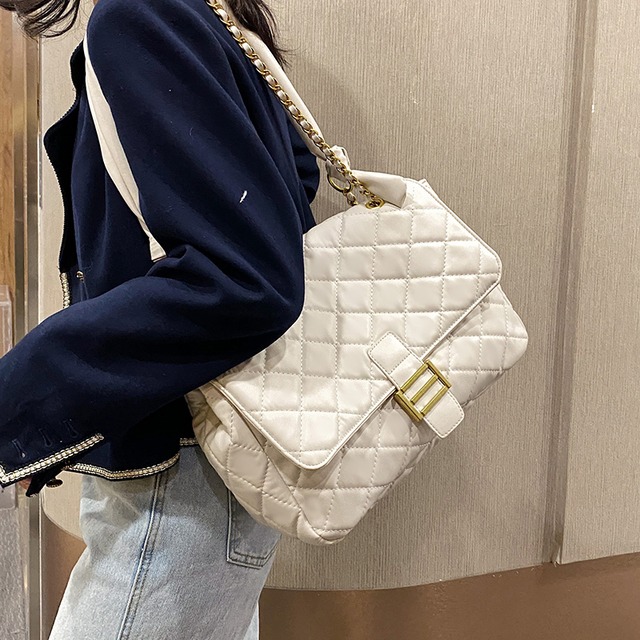 オータムウィンターレッドチェーン 秋物 冬物 メッセンジャーバッグ 手作りハンドバック46375772453