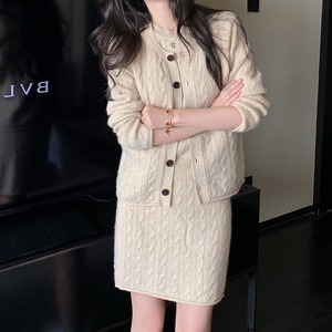 tweed-style knit set women autumn winter cable sweater wool vest sequin skirt 3-piece outfit＜td2970＞