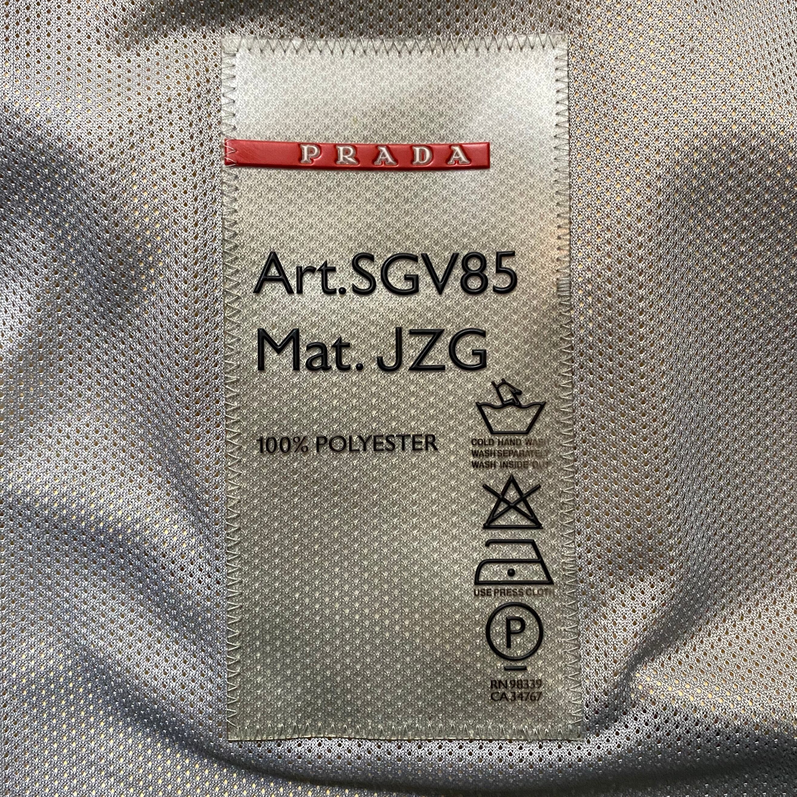 PRADA SPORT removable foodie goretex jacket | NOIR ONLINE