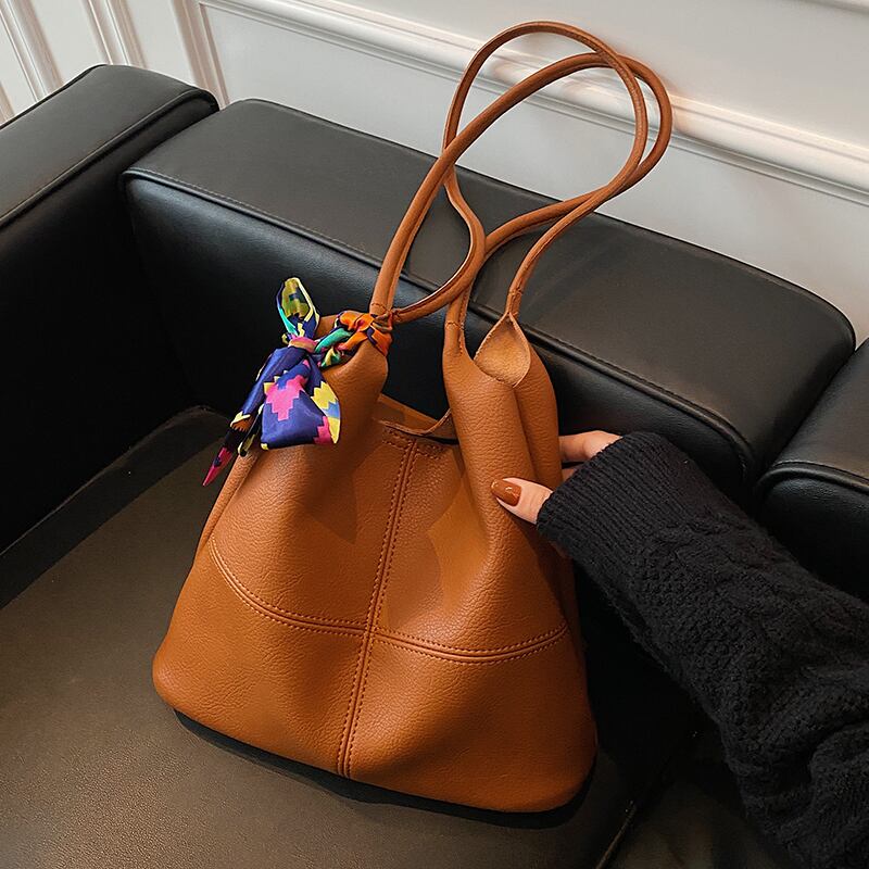 スタンダードカジュアルショルダーバッグオータム レトロ 秋物 Tiancai_Wing_Bag70732817590