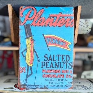送料無料!ちょうどいいブリキ看板【 Mr.ピーナッツ / Planters 】 METAL SIGN / メタルサイン / ブリキ看板 / サインボード / ビンテージ加工 〚アメリカン雑貨 アメトイ〛