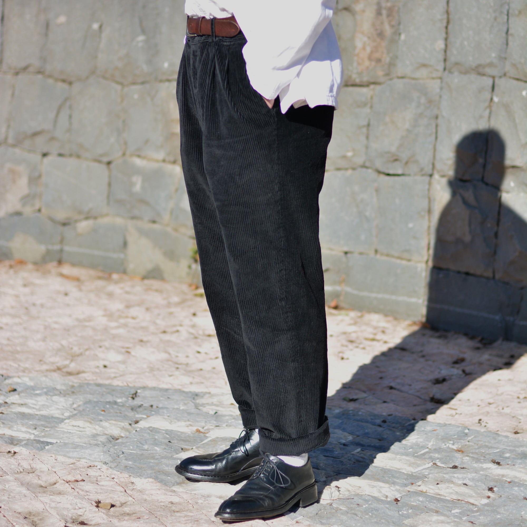 MADE IN FRANCE】HOLLINGTON コーデュロイ太畝パンツ | ANTAN À TOKYO