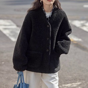 Vネックボアブルゾン B0297