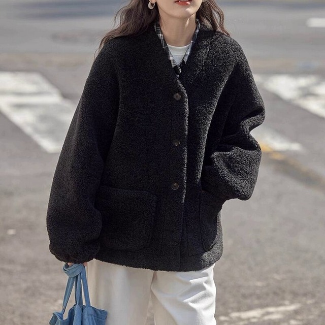 Vネックボアブルゾン B0297