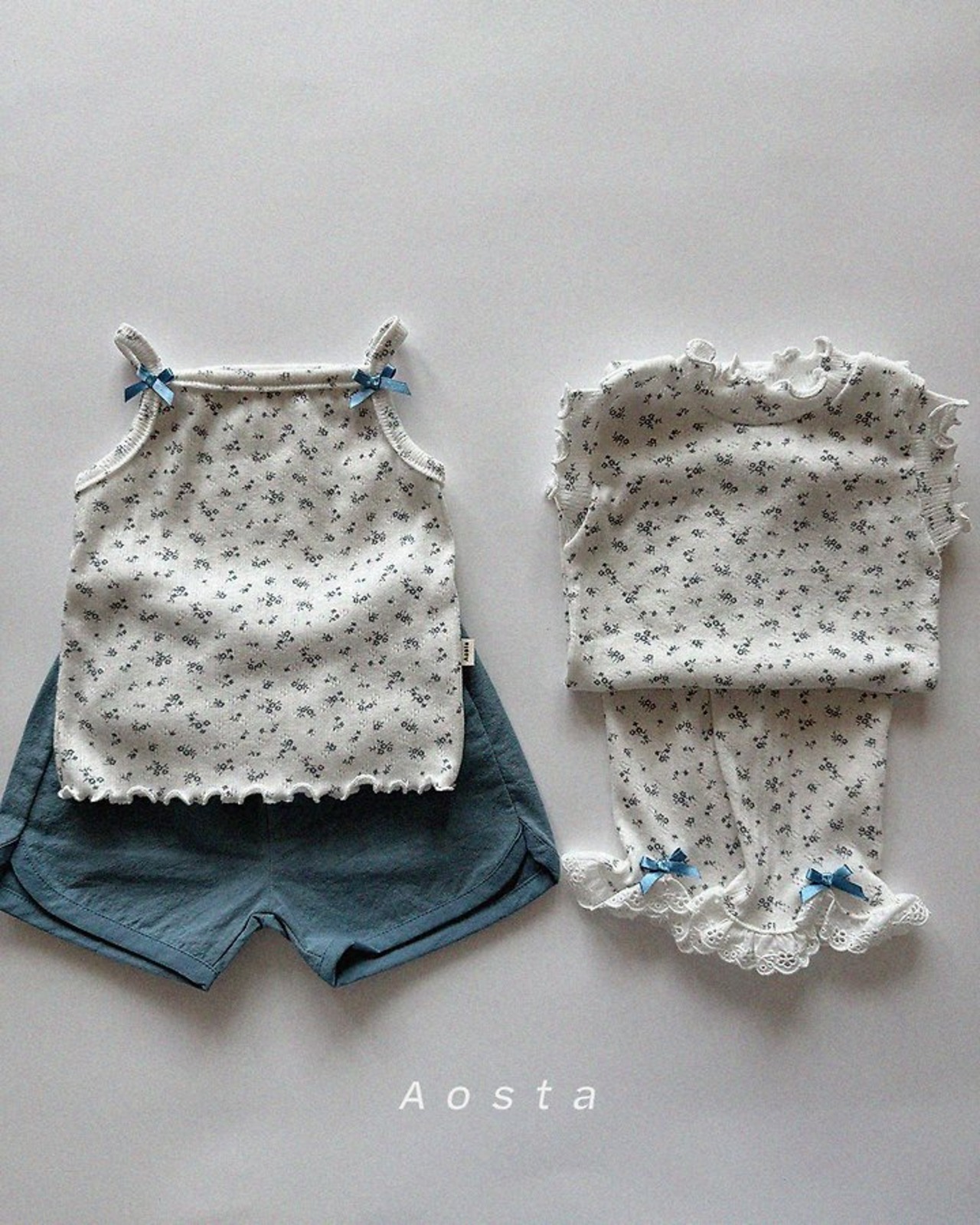 [Aosta] Camellia Sleeveless / [아오스타] 까멜리아나시