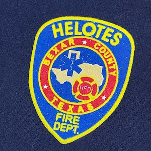 【JERZEES】ハーフジップ ロゴ 消防署 消防士  バックプリント スウェット プルオーバー L HELOTES FIRE DEPARTMENT ネイビー US古着