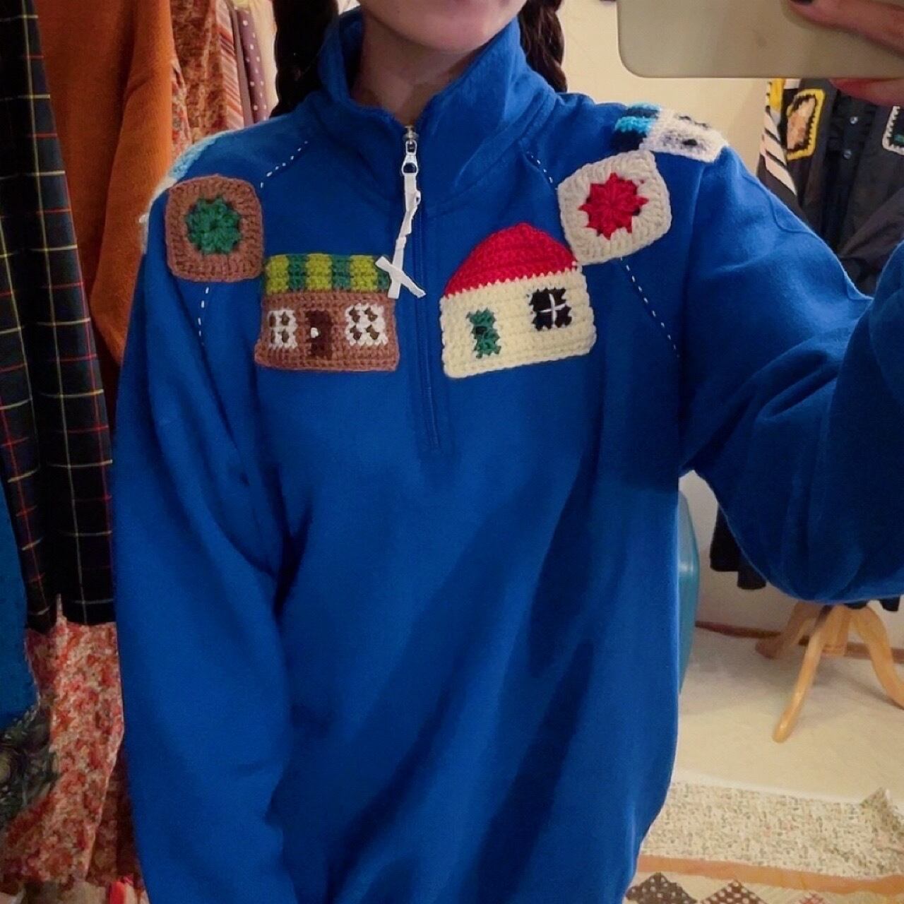 remake / house with the light on blue sweat