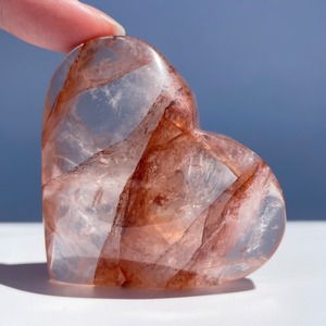 透明感◎ レッドヘマタイトクォーツ ハート型01◇Red Hematite Quartz◇ 天然石・鉱物・パワーストーン