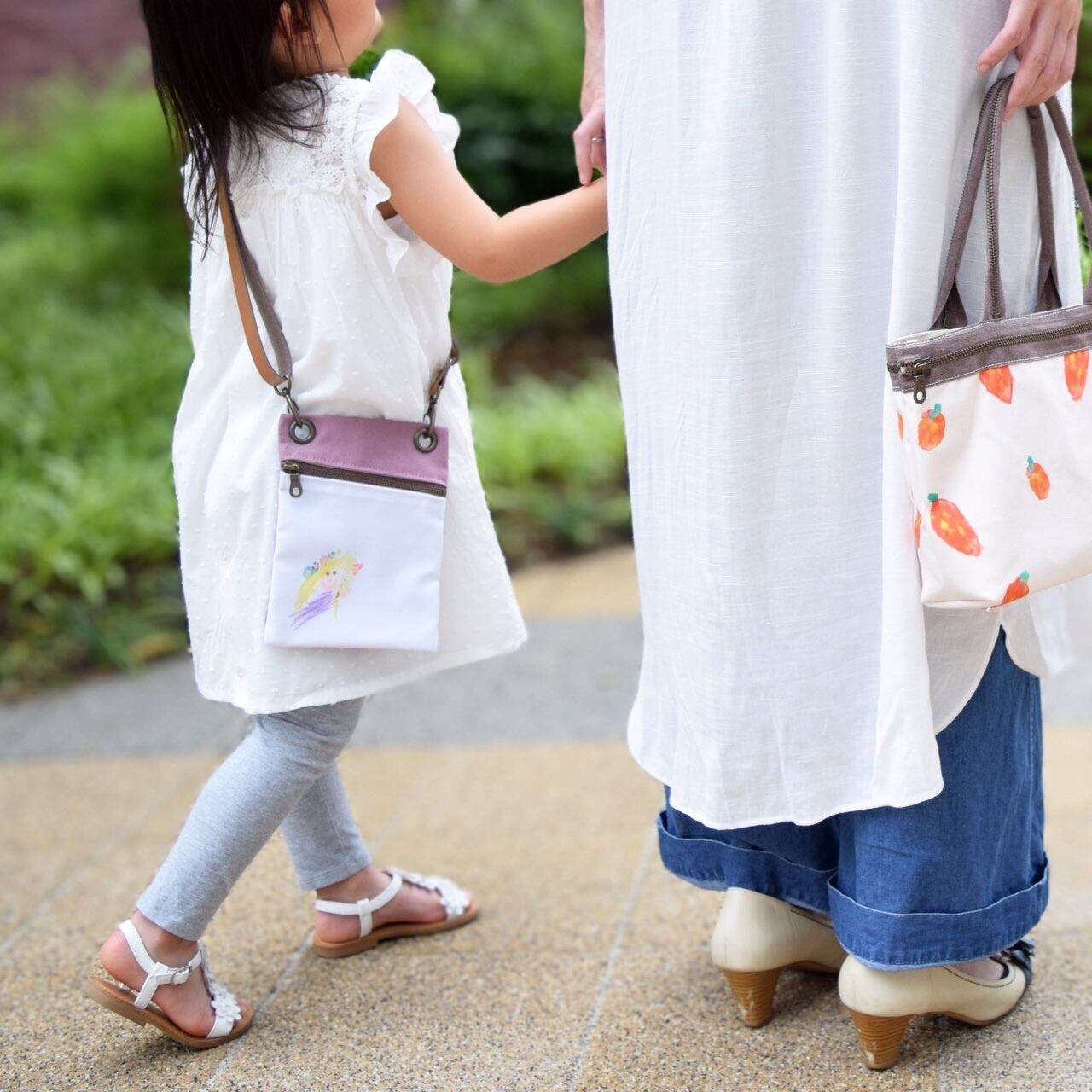 子どもの絵でオーダーメイド☆バイカラーキャンバスサコッシュ（S