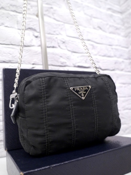 美品◆ PRADA プラダ ステッチデザイン ナイロンxレザー クロスボディ ショルダー カメラ バッグ ポーチ ポシェット黒◆クロスボディの定番