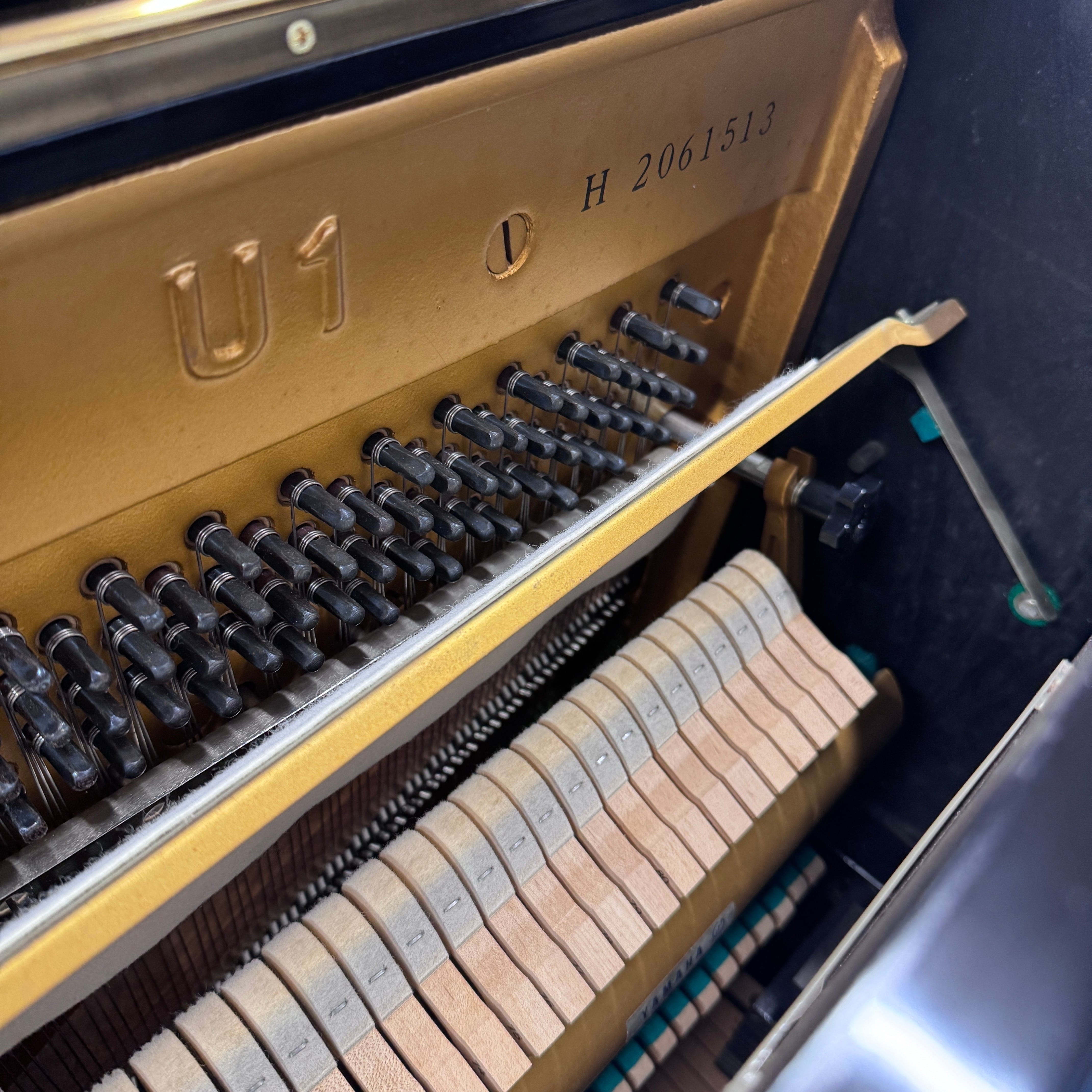 ヤマハ中古アップライト U1H 原整備倉庫展示中 | 日本楽芸社 PIANOPARK