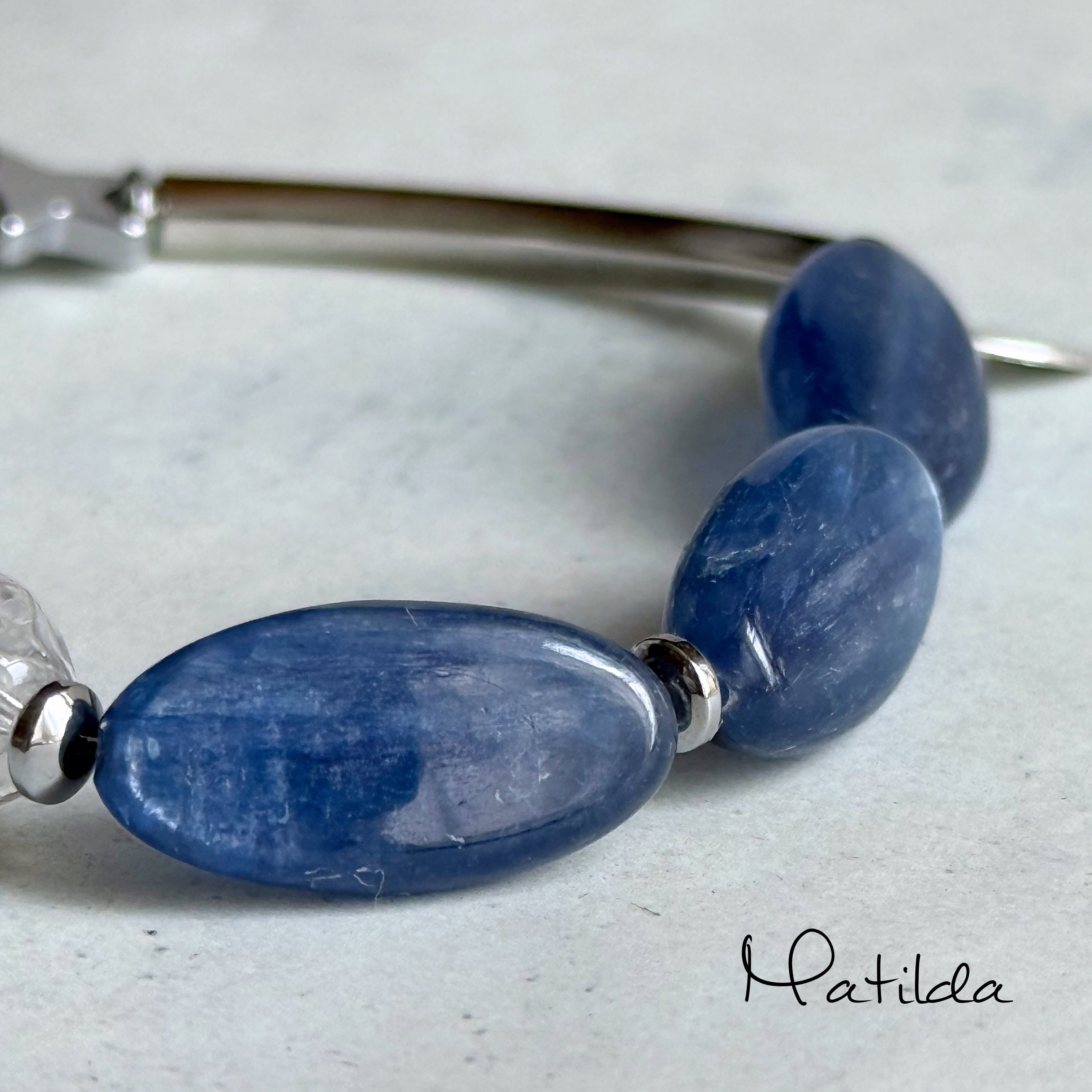 Tube & stone bracelet(カイヤナイト×クォーツ)