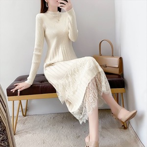 【送料無料】 ロングドレス  ニット  長袖  レース  ゆったり  カジュアル系  大人可愛い  フェミニン  ラウンドネック  こなれ感  Aライン・フレア  レディースファッション  可愛い  30代・40代  冬  お出かけ・女子会・授業参観