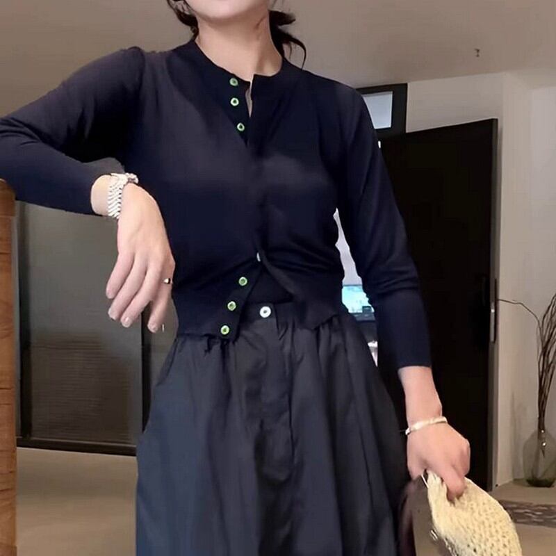 silk knit cardigan top W00341