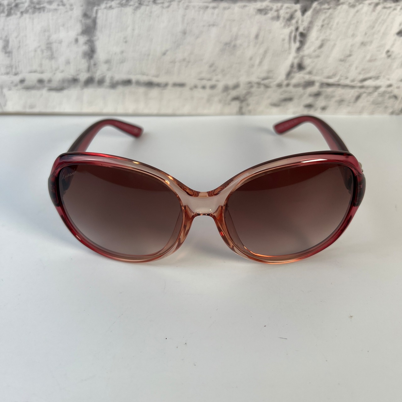 GUCCI グッチサングラス ケース付きパープル A-8232