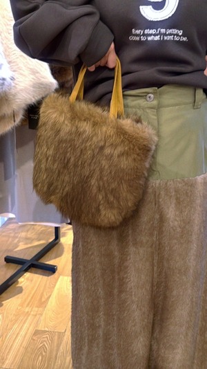 80256861 ファーミニバッグ