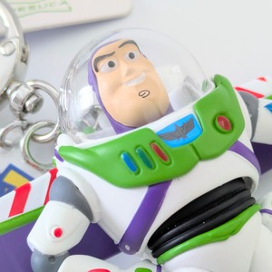 ⭐️日本未発売・海外限定！⭐️【 Toy Story  ( トイ・ストーリー )  トイストーリー 】『 バズ・ライトイヤー 』 PVC Figure KeyHolder / フィギュアキーホルダー〚アメリカン雑貨 アメトイ〛