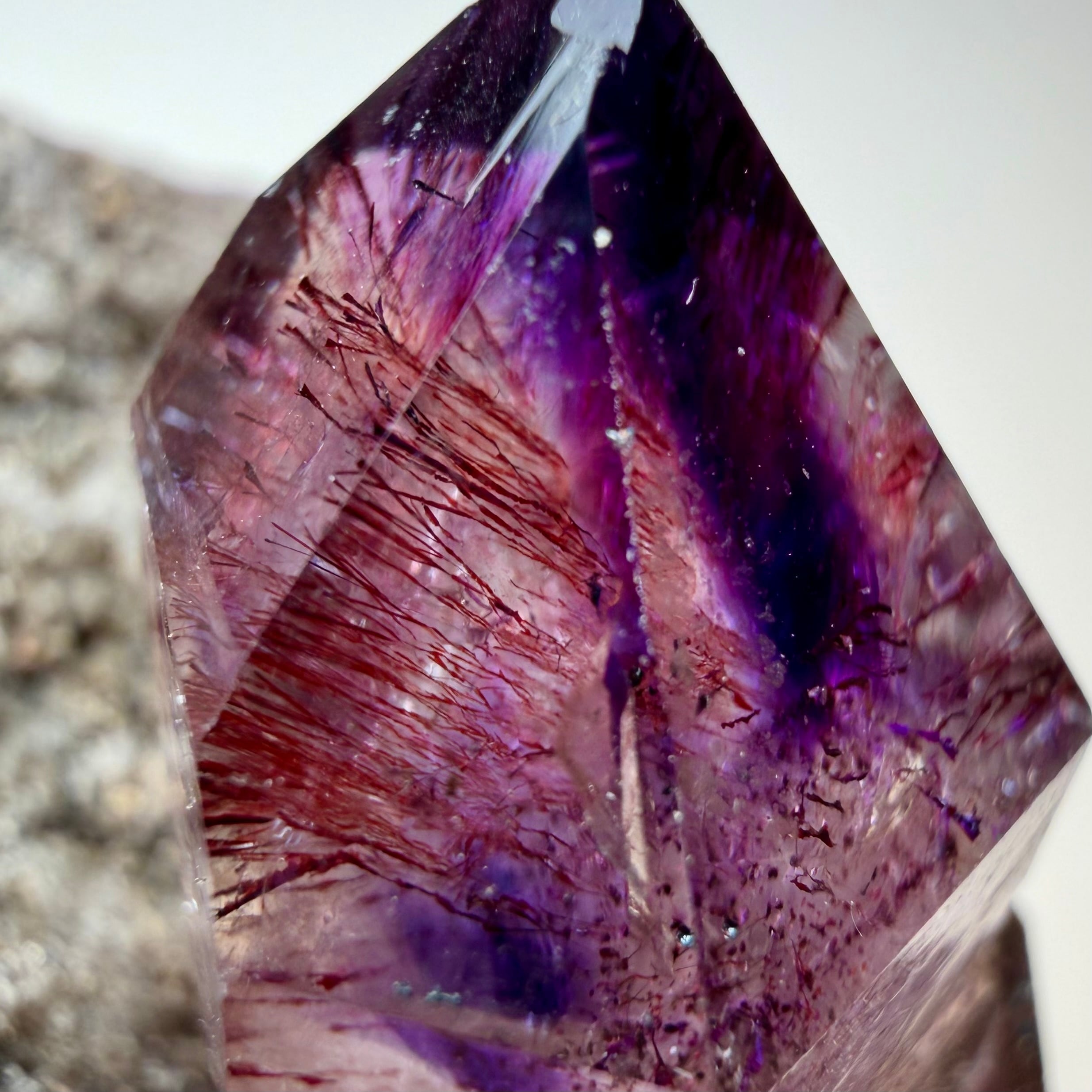 アメシスト【Amethyst】ジンバブエ産 | PEANUTS MINERALS