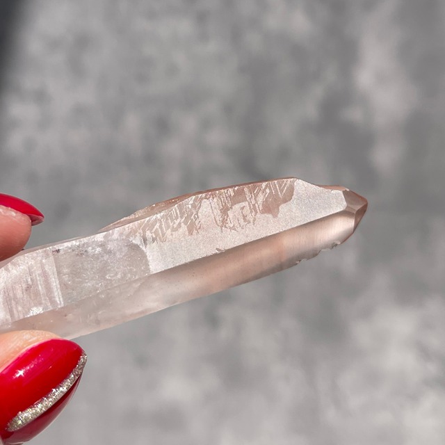 ブラジル・ミナスジェライス州産【ピンクレムリアン】⑥ 鉱物 天然石 パワーストーン