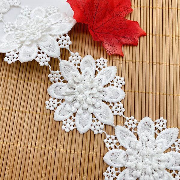 大きな花刺繍幅広レース3メートル 凄まじい