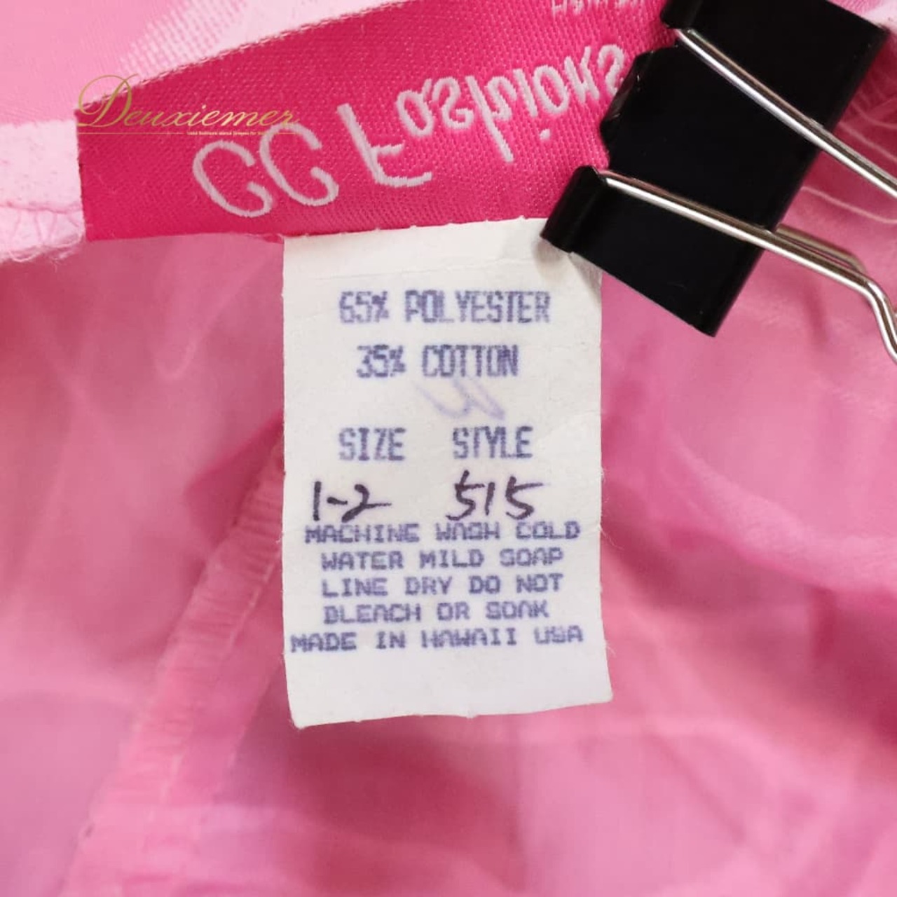 フラダンス 衣装 CC Fashions CCファッション ワンピース ドレス ピンク系 ハワイ製 ワントーン フリル プルメリア柄 ティアレ柄 ラウアエ柄 かわいい 華やか 鮮やか 明るい ハワイアン アロハ ハワイアンプリント フラ ダンス レッスン 練習