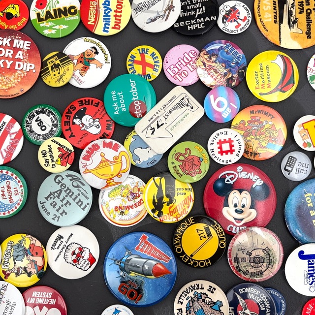 50個 ヴィンテージ レトロ 缶バッジ  vintage ビンテージ 古着 通販 リメイク 雑貨 2509020_2