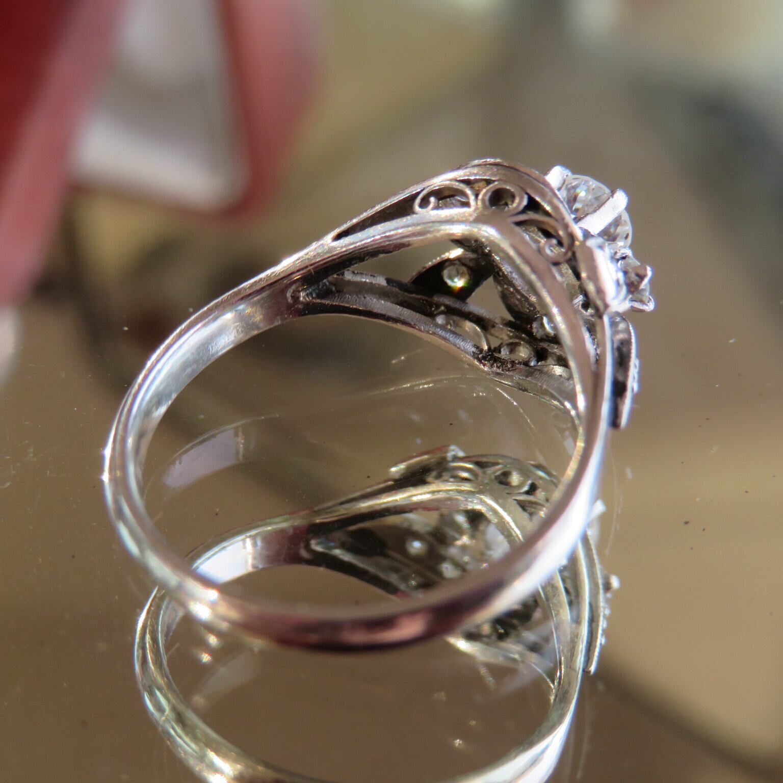 ヴィンテージ 上質ダイヤモンドのクラシカルリング