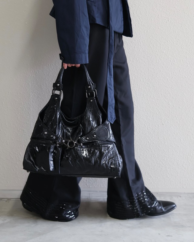 【givenchy 】enamel shoulder bag