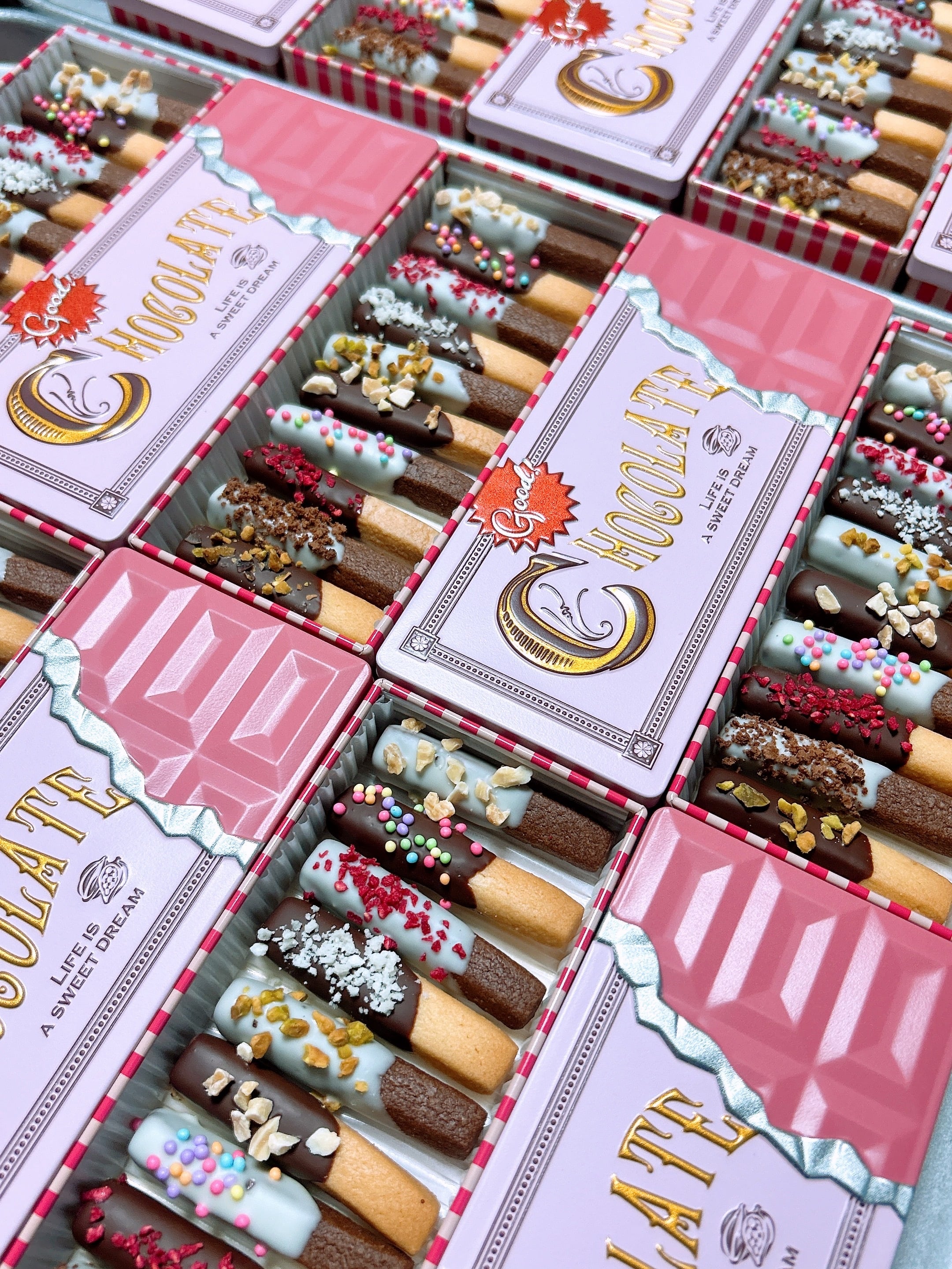 ビジュー缶（青缶） | お菓子工房aonoki