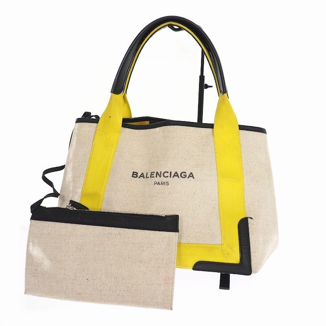 バレンシアガ Balenciaga