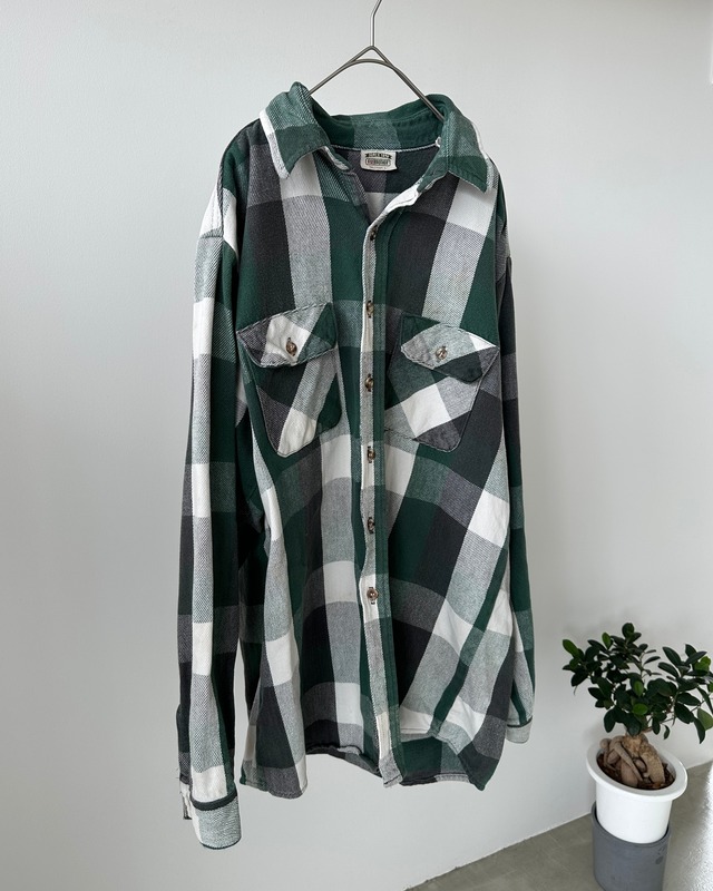-Five Brother- Vintage 90s L Heavy Flannel Shirt