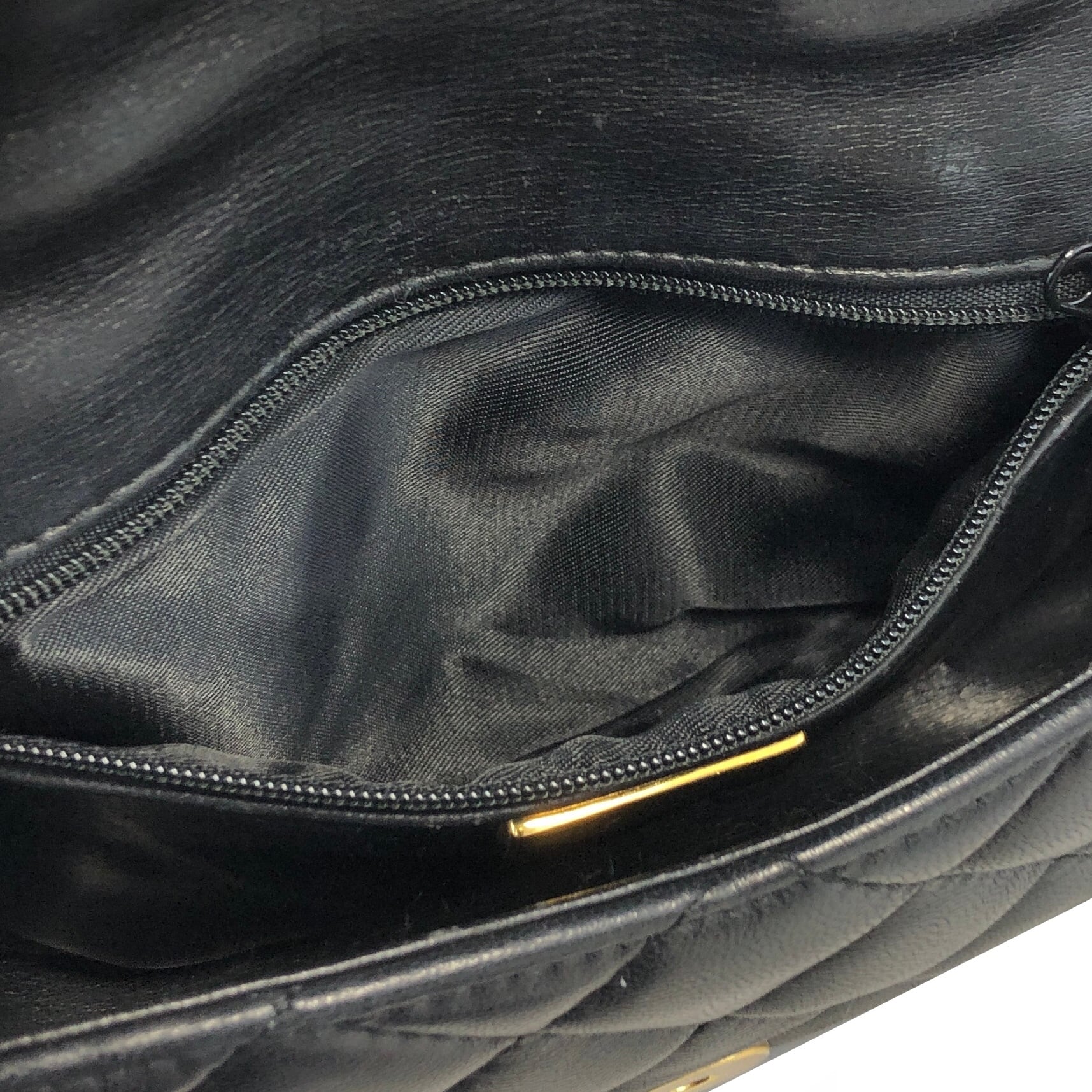 GIVENCHY ジバンシィ ロゴ タッセル レザー キルティング チェーン