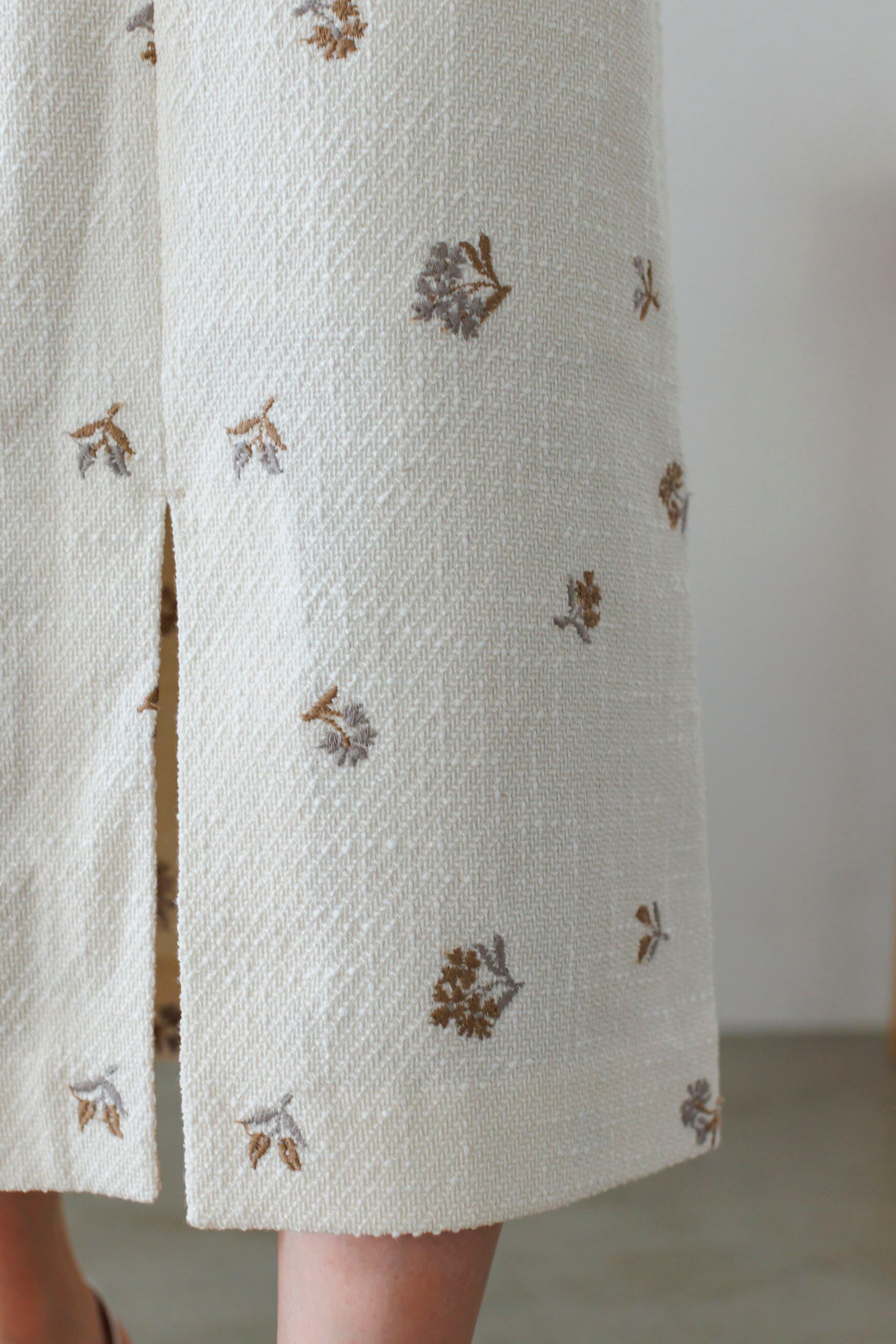 Original embroidery tweed skirt | Bluelea
