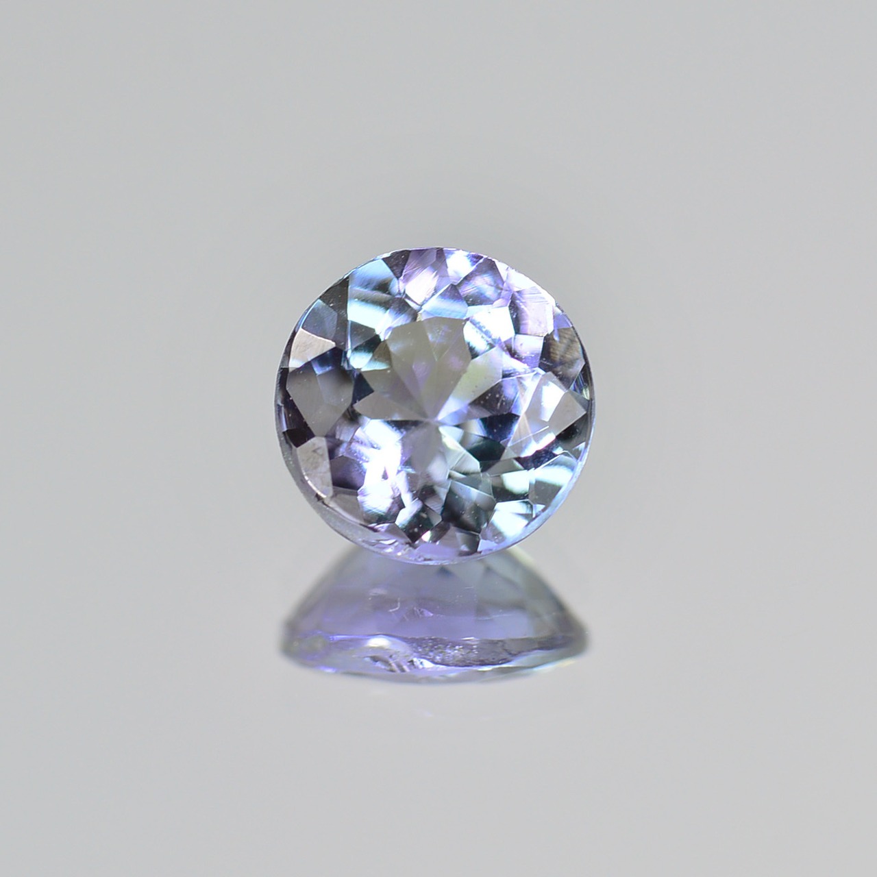 ソ付 非加熱タンザナイト 0.643ct ルース ラウンド