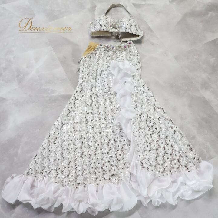 ベリーダンス オリエンタル 衣装 上下セット ホワイト系 白 シルバー