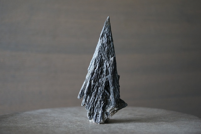 ブラックカイヤナイト Black Kyanite 1174