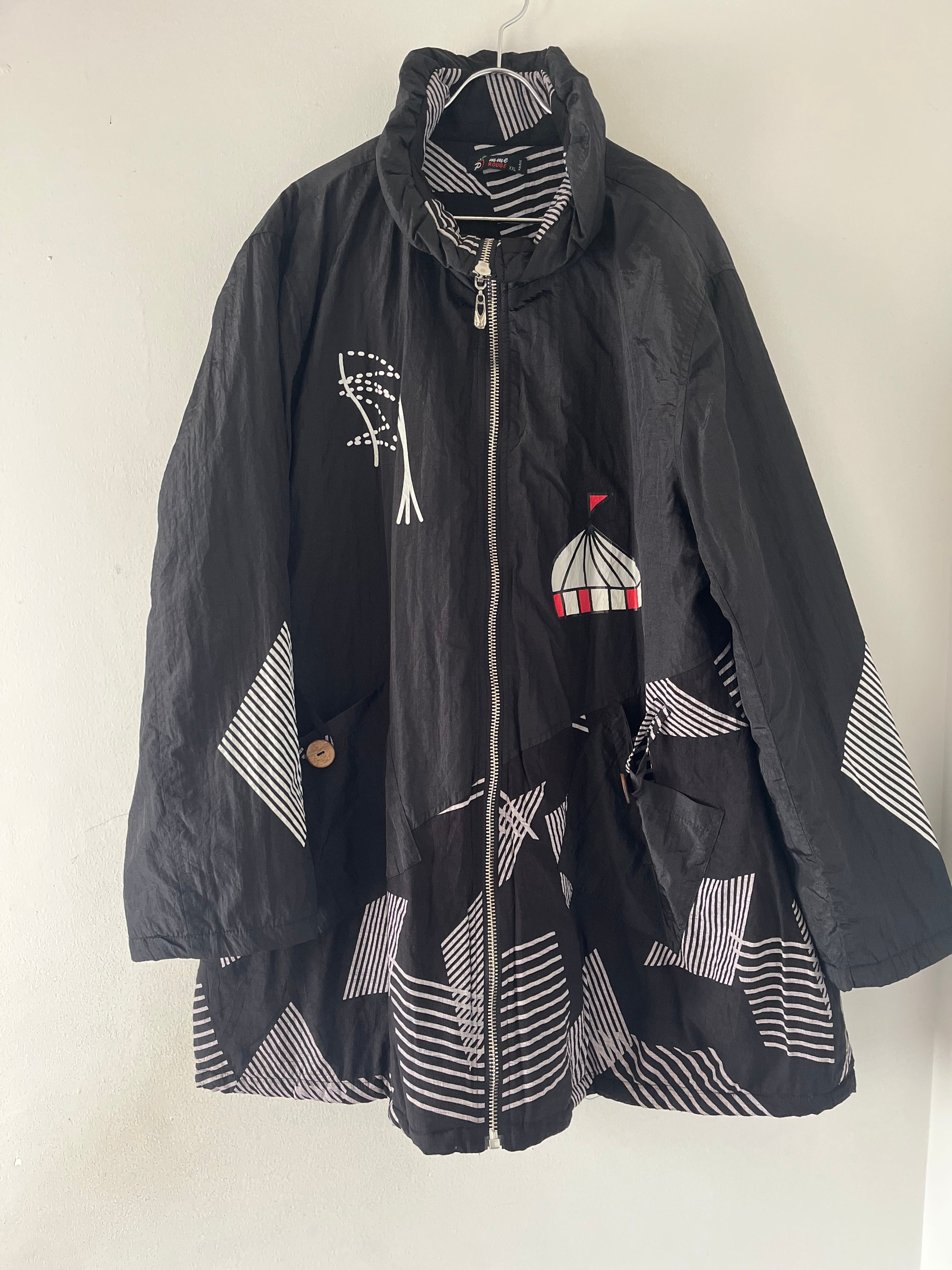 サーカスモチーフコート